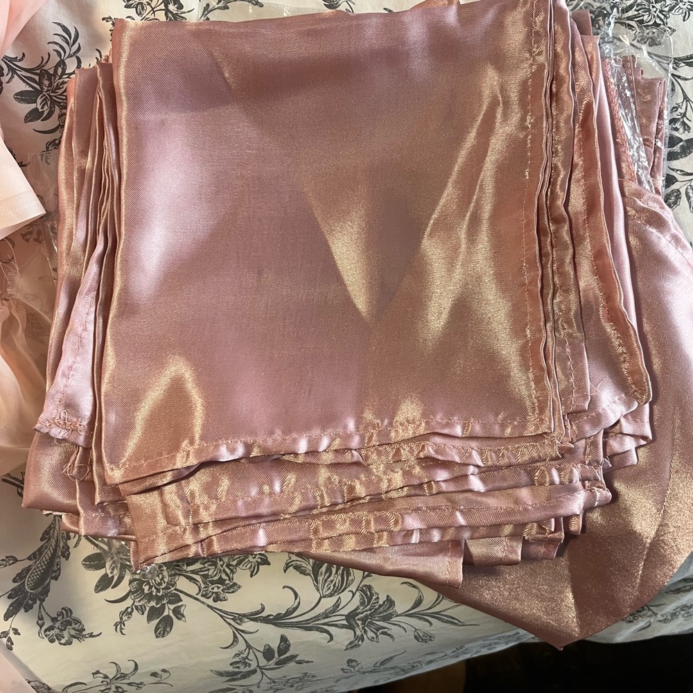 Elegant Pink Satin Dinner Napkins